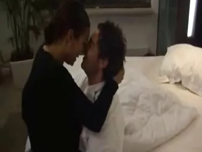 ਇੱਕ ਵੈਬਕੈਮ 'ਤੇ ਗਰਮ ਗੋਰੀ ਬੇਬੇ fucked