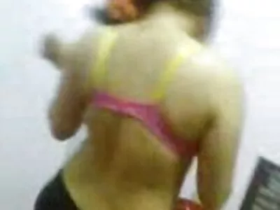ਸੈਕਸ ਸੁਨਹਿਰੀ MILF ਸਖ਼ਤ ਮੇਖ