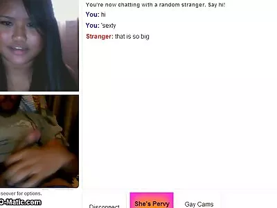 ਵੱਡੇ ਚੂਚੇ ਦੀ ਮਾਲਕਣ ਆਪਣੇ ਖੋਤੇ ਨੂੰ ਮਾਰਦੀ ਹੈ