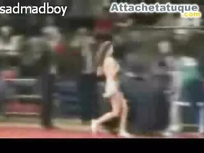 ਇੱਕ ਸੇਕ੍ਸੀ ਕੰਟ ਖੁੱਲ ਰਿਹਾ ਹੈ