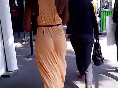 ਡੂੰਘੇ ਉਸ ਦੇ fuck ਛੇਕ ਨੂੰ ਬੋਤਲ