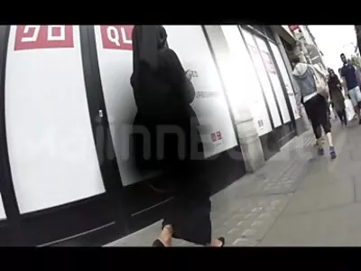 ਗਰਮ brunette blowjob ਅਤੇ ਕੁੱਕੜ ਸਵਾਰੀ